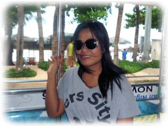 Parichat & Ich: 2010_12 Pattaya Beach Road 01