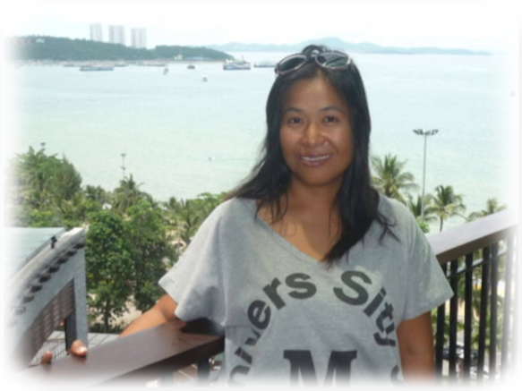 Parichat & Ich: 2010_12 Pattaya Beach Road 03