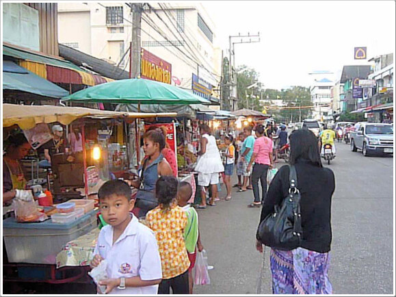 Parichat & Ich: 2010_12 Rückreise 02-Mit dem Nachtzug von Suratthani nach Bangkok