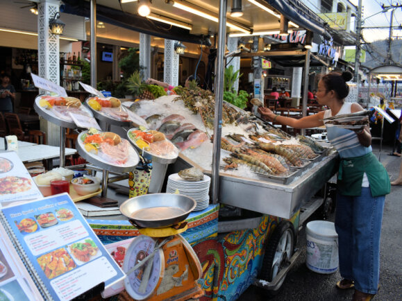 2020_02 Hua Hin Night Market 01