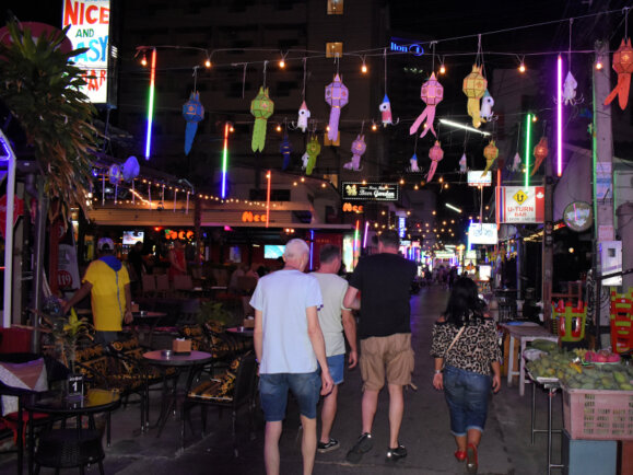 2020_02 Hua Hin Soi Bintabaht 03